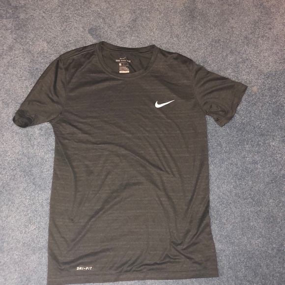Nike Pro Dri-Fit Soft Tee Shirt - Picture 3 of 4
